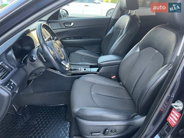 Синий Киа Оптима, объемом двигателя 1.7 л и пробегом 141 тыс. км за 14800 $, фото 32 на Automoto.ua