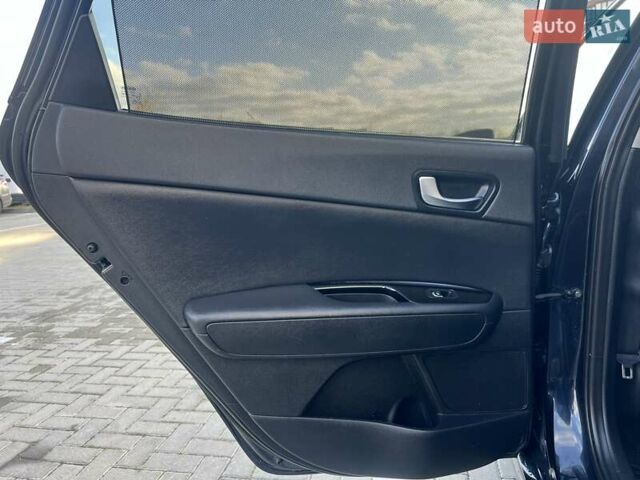 Синий Киа Оптима, объемом двигателя 1.7 л и пробегом 141 тыс. км за 14800 $, фото 25 на Automoto.ua