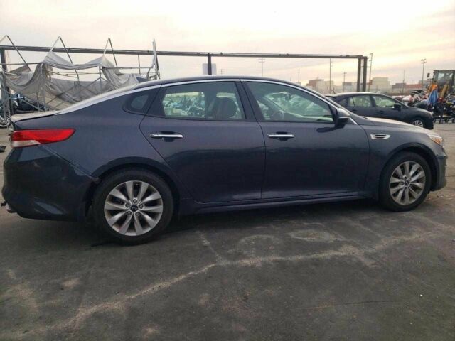 Синий Киа Оптима, объемом двигателя 2.4 л и пробегом 33 тыс. км за 2500 $, фото 2 на Automoto.ua