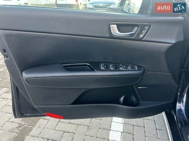 Синий Киа Оптима, объемом двигателя 1.7 л и пробегом 141 тыс. км за 14800 $, фото 30 на Automoto.ua