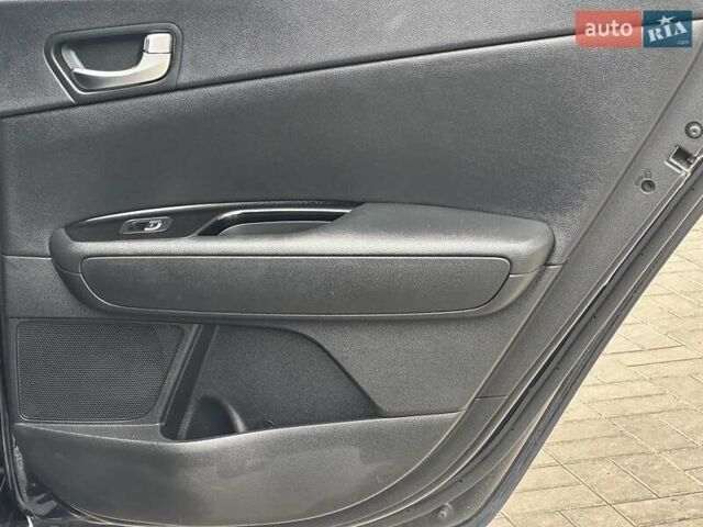 Синий Киа Оптима, объемом двигателя 2 л и пробегом 109 тыс. км за 19990 $, фото 22 на Automoto.ua