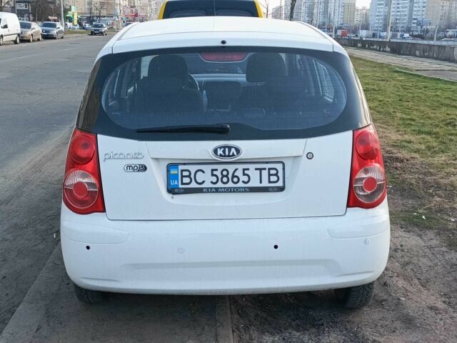 Белый Киа Пиканто, объемом двигателя 1.1 л и пробегом 229 тыс. км за 4200 $, фото 4 на Automoto.ua