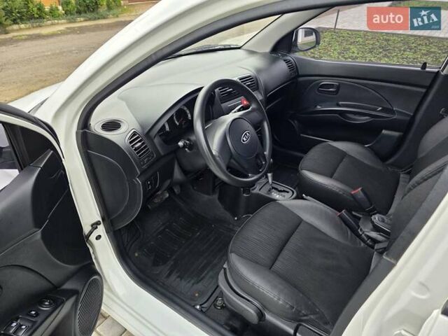 Белый Киа Пиканто, объемом двигателя 1.09 л и пробегом 111 тыс. км за 6900 $, фото 7 на Automoto.ua