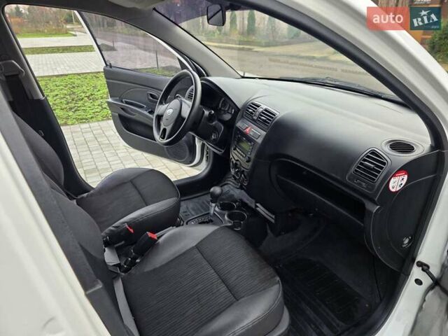 Белый Киа Пиканто, объемом двигателя 1.09 л и пробегом 111 тыс. км за 6900 $, фото 11 на Automoto.ua