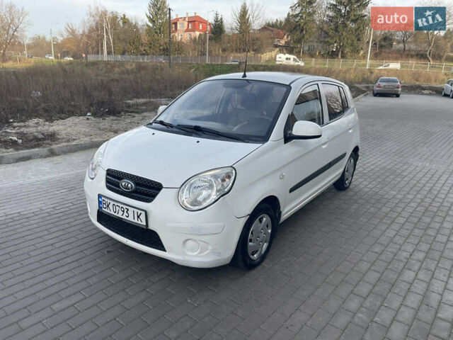 Белый Киа Пиканто, объемом двигателя 1 л и пробегом 116 тыс. км за 2999 $, фото 2 на Automoto.ua