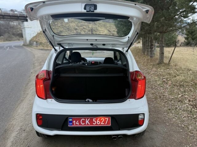 Білий Кіа Піканто, об'ємом двигуна 1 л та пробігом 130 тис. км за 5800 $, фото 5 на Automoto.ua