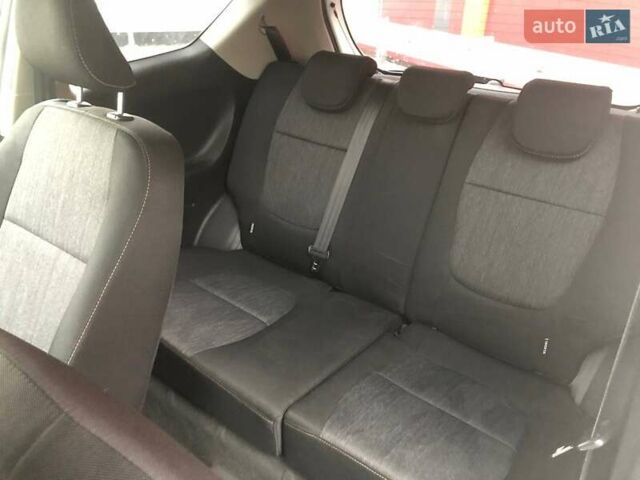 Белый Киа Пиканто, объемом двигателя 1 л и пробегом 150 тыс. км за 5990 $, фото 11 на Automoto.ua