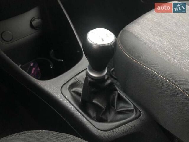 Белый Киа Пиканто, объемом двигателя 1 л и пробегом 150 тыс. км за 5990 $, фото 22 на Automoto.ua