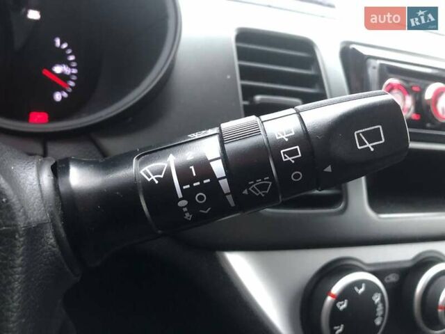 Белый Киа Пиканто, объемом двигателя 1 л и пробегом 150 тыс. км за 5990 $, фото 19 на Automoto.ua