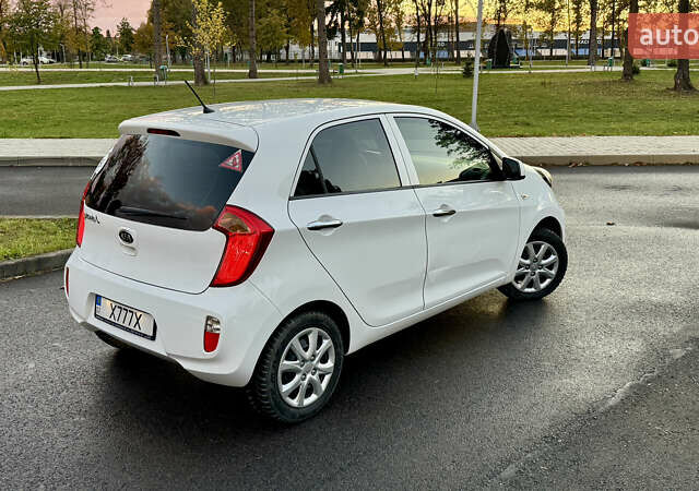 Белый Киа Пиканто, объемом двигателя 1.25 л и пробегом 65 тыс. км за 8100 $, фото 3 на Automoto.ua