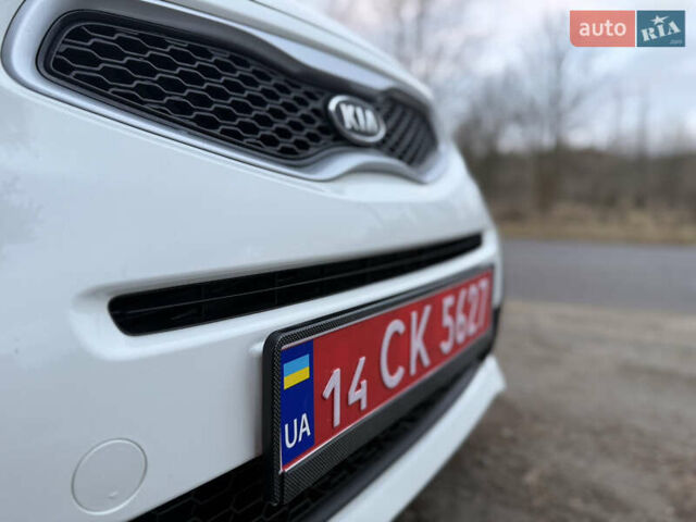 Білий Кіа Піканто, об'ємом двигуна 1.09 л та пробігом 132 тис. км за 5800 $, фото 39 на Automoto.ua