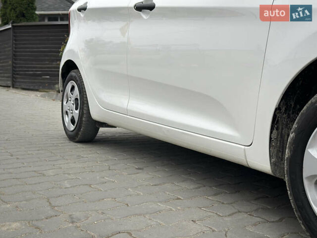 Белый Киа Пиканто, объемом двигателя 1 л и пробегом 134 тыс. км за 6800 $, фото 15 на Automoto.ua
