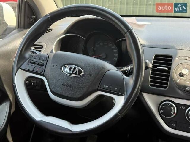 Білий Кіа Піканто, об'ємом двигуна 1 л та пробігом 161 тис. км за 6900 $, фото 7 на Automoto.ua