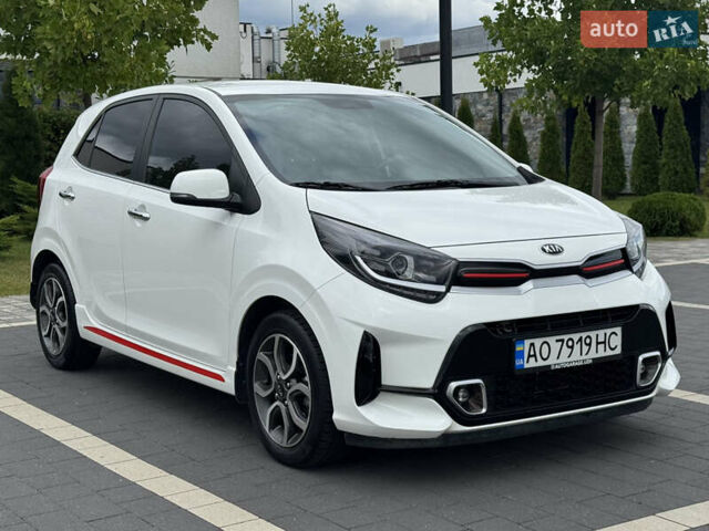 Білий Кіа Піканто, об'ємом двигуна 1 л та пробігом 30 тис. км за 15550 $, фото 3 на Automoto.ua