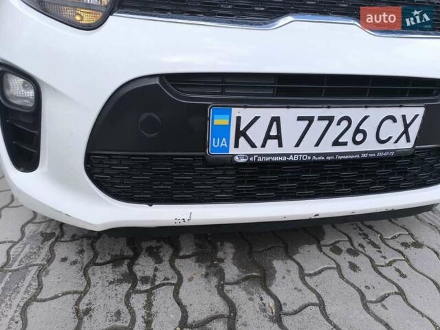 Белый Киа Пиканто, объемом двигателя 1 л и пробегом 46 тыс. км за 13000 $, фото 3 на Automoto.ua