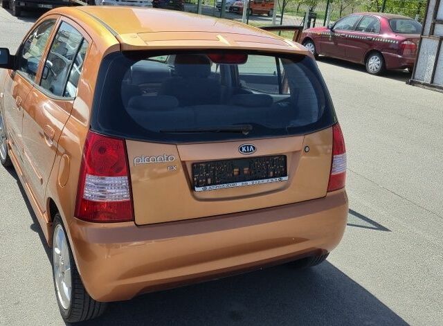 Бежевий Кіа Піканто, об'ємом двигуна 1 л та пробігом 128 тис. км за 4400 $, фото 1 на Automoto.ua