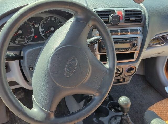 Бежевий Кіа Піканто, об'ємом двигуна 1 л та пробігом 128 тис. км за 4400 $, фото 2 на Automoto.ua