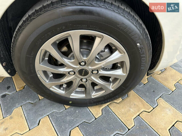 Бежевый Киа Пиканто, объемом двигателя 1 л и пробегом 172 тыс. км за 7300 $, фото 12 на Automoto.ua