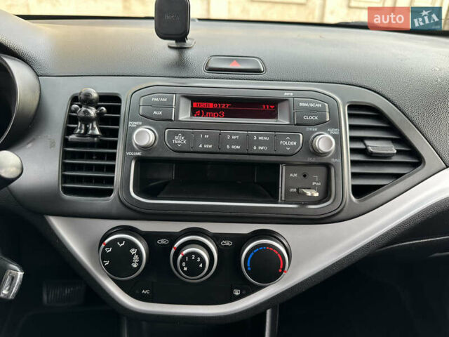 Бежевый Киа Пиканто, объемом двигателя 1 л и пробегом 172 тыс. км за 7300 $, фото 27 на Automoto.ua