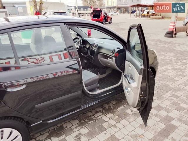 Чорний Кіа Піканто, об'ємом двигуна 1.09 л та пробігом 285 тис. км за 5300 $, фото 8 на Automoto.ua