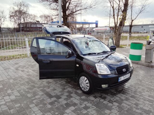 Чорний Кіа Піканто, об'ємом двигуна 1.1 л та пробігом 28 тис. км за 5300 $, фото 2 на Automoto.ua