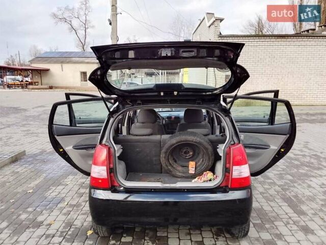 Чорний Кіа Піканто, об'ємом двигуна 1.09 л та пробігом 285 тис. км за 5300 $, фото 13 на Automoto.ua