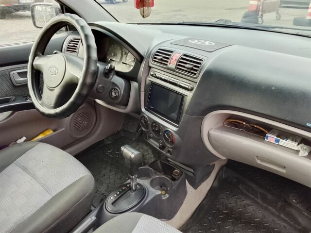 Чорний Кіа Піканто, об'ємом двигуна 1.1 л та пробігом 28 тис. км за 5300 $, фото 5 на Automoto.ua