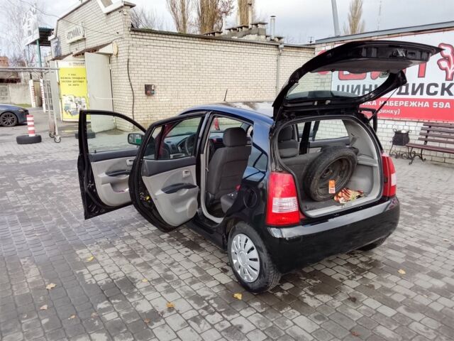 Чорний Кіа Піканто, об'ємом двигуна 1.1 л та пробігом 28 тис. км за 5300 $, фото 1 на Automoto.ua