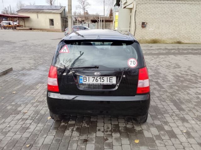 Чорний Кіа Піканто, об'ємом двигуна 1.1 л та пробігом 28 тис. км за 5300 $, фото 4 на Automoto.ua