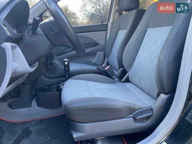 Чорний Кіа Піканто, об'ємом двигуна 1.09 л та пробігом 138 тис. км за 5800 $, фото 15 на Automoto.ua