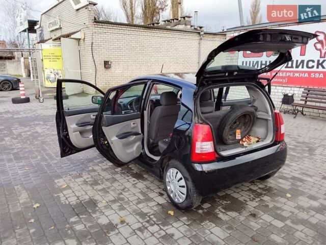 Чорний Кіа Піканто, об'ємом двигуна 1.09 л та пробігом 285 тис. км за 5300 $, фото 14 на Automoto.ua