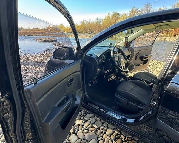 Чорний Кіа Піканто, об'ємом двигуна 1.1 л та пробігом 160 тис. км за 5178 $, фото 2 на Automoto.ua