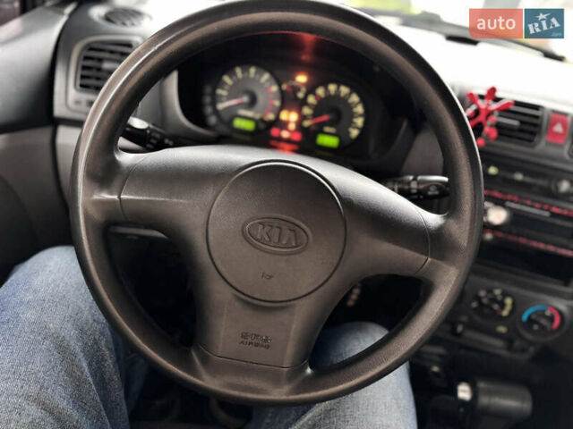 Красный Киа Пиканто, объемом двигателя 1.1 л и пробегом 181 тыс. км за 3800 $, фото 17 на Automoto.ua