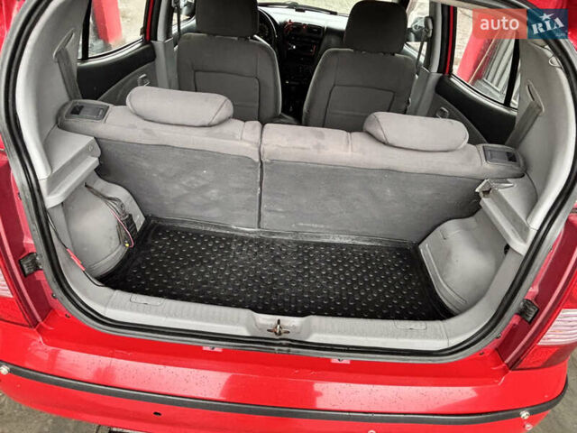 Красный Киа Пиканто, объемом двигателя 1.1 л и пробегом 181 тыс. км за 3800 $, фото 11 на Automoto.ua