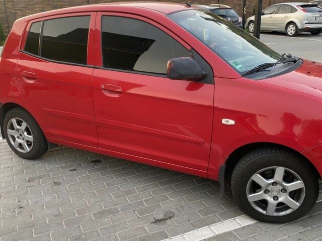 Червоний Кіа Піканто, об'ємом двигуна 1.1 л та пробігом 187 тис. км за 4200 $, фото 2 на Automoto.ua