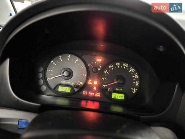 Красный Киа Пиканто, объемом двигателя 1.1 л и пробегом 181 тыс. км за 3800 $, фото 18 на Automoto.ua