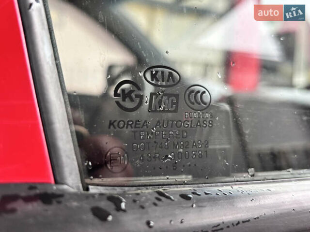 Красный Киа Пиканто, объемом двигателя 1.1 л и пробегом 181 тыс. км за 3800 $, фото 27 на Automoto.ua