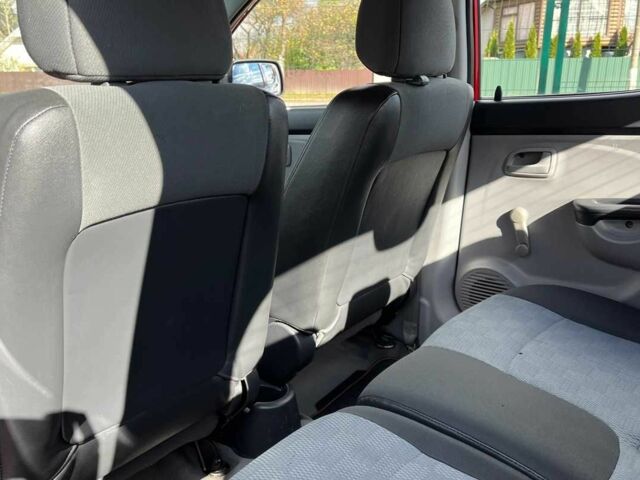 Красный Киа Пиканто, объемом двигателя 1.1 л и пробегом 188 тыс. км за 3700 $, фото 20 на Automoto.ua