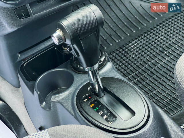 Красный Киа Пиканто, объемом двигателя 1.1 л и пробегом 138 тыс. км за 4333 $, фото 16 на Automoto.ua