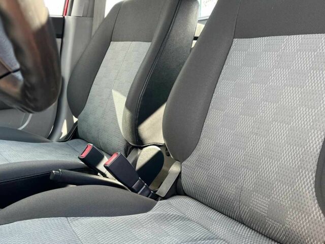 Красный Киа Пиканто, объемом двигателя 1.1 л и пробегом 188 тыс. км за 3700 $, фото 19 на Automoto.ua