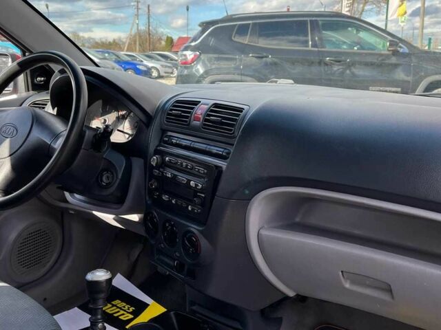 Красный Киа Пиканто, объемом двигателя 1.1 л и пробегом 188 тыс. км за 3700 $, фото 18 на Automoto.ua