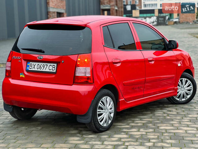 Красный Киа Пиканто, объемом двигателя 1.1 л и пробегом 138 тыс. км за 4333 $, фото 5 на Automoto.ua