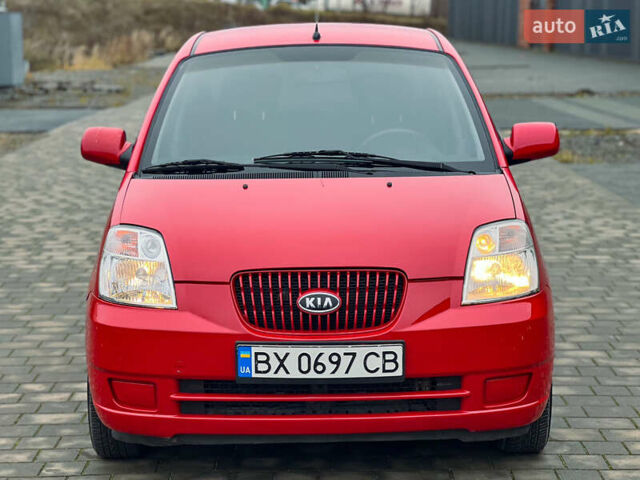 Красный Киа Пиканто, объемом двигателя 1.1 л и пробегом 138 тыс. км за 4333 $, фото 1 на Automoto.ua