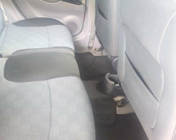 Красный Киа Пиканто, объемом двигателя 1.1 л и пробегом 126 тыс. км за 5100 $, фото 15 на Automoto.ua