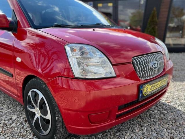 Красный Киа Пиканто, объемом двигателя 1.1 л и пробегом 188 тыс. км за 3700 $, фото 1 на Automoto.ua