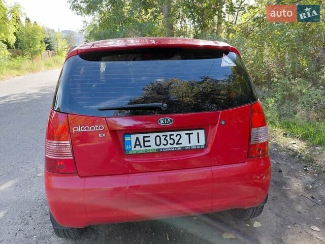 Красный Киа Пиканто, объемом двигателя 1.09 л и пробегом 165 тыс. км за 4150 $, фото 1 на Automoto.ua