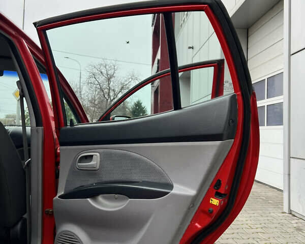 Красный Киа Пиканто, объемом двигателя 1.1 л и пробегом 119 тыс. км за 4999 $, фото 10 на Automoto.ua