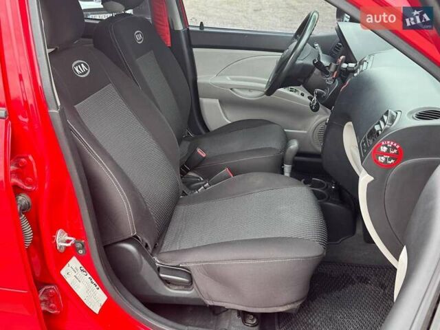 Красный Киа Пиканто, объемом двигателя 1.1 л и пробегом 104 тыс. км за 5690 $, фото 11 на Automoto.ua