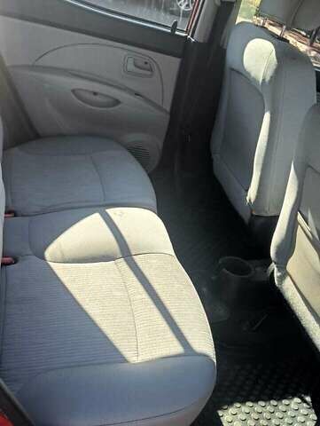 Червоний Кіа Піканто, об'ємом двигуна 1.09 л та пробігом 63 тис. км за 6000 $, фото 4 на Automoto.ua