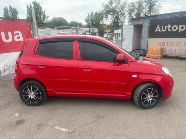 Червоний Кіа Піканто, об'ємом двигуна 1.1 л та пробігом 135 тис. км за 6390 $, фото 5 на Automoto.ua